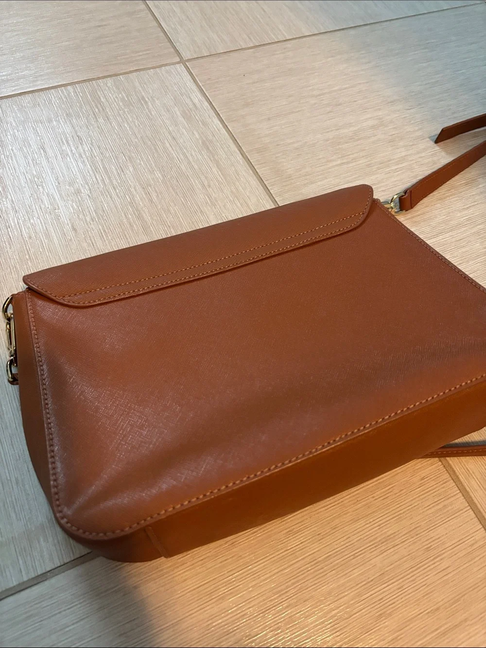 Tory Burch Tan saffiano  Flap Crossbody with Gold Logo